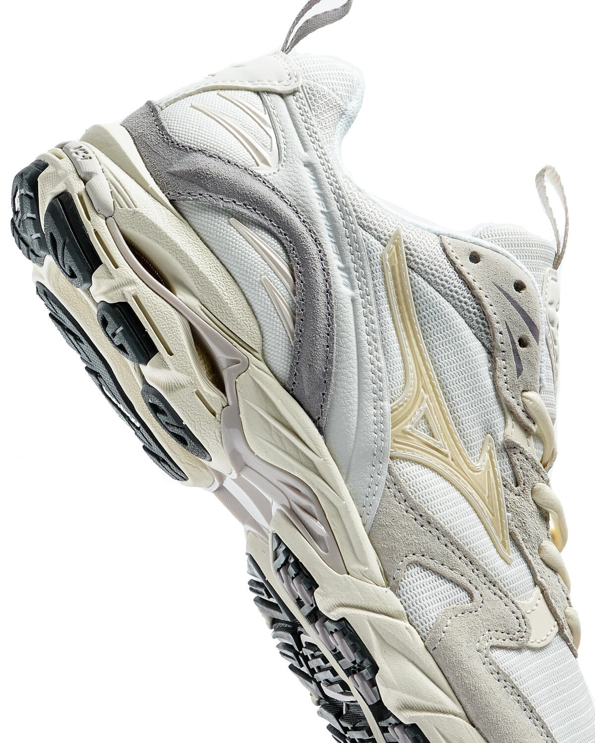mizuno wave rider 10